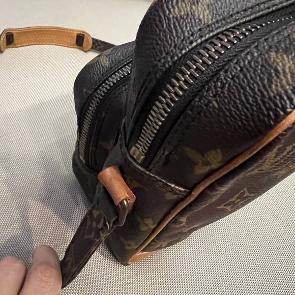 Guaranteed Authentic Amazon - Picture 6 of 16